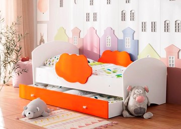 Детская кровать Тучка с ящиком, корпус Белый, фасад Оранжевый в Твери